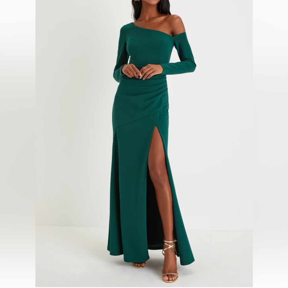 NWT Elegant Sensation Emerald Green Asymmetrical Pleated Maxi Dress